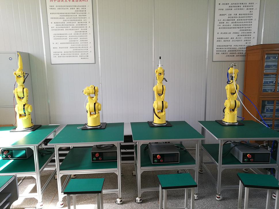 Xuzhou Secondary Vocational School creates a robot laboratory